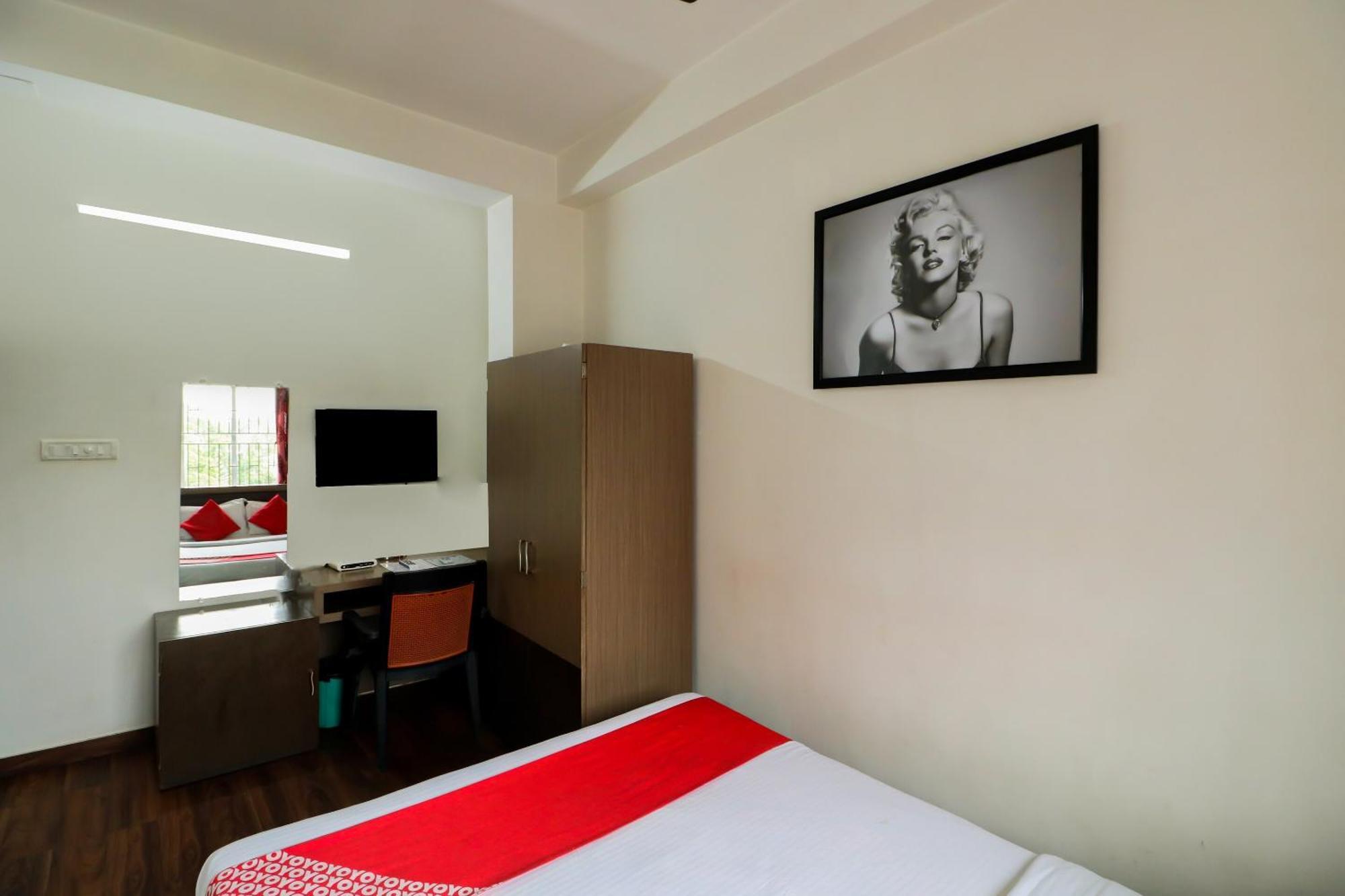 Oyo Flagship 1805 Hotel Star Delight Panchuria Zewnętrze zdjęcie